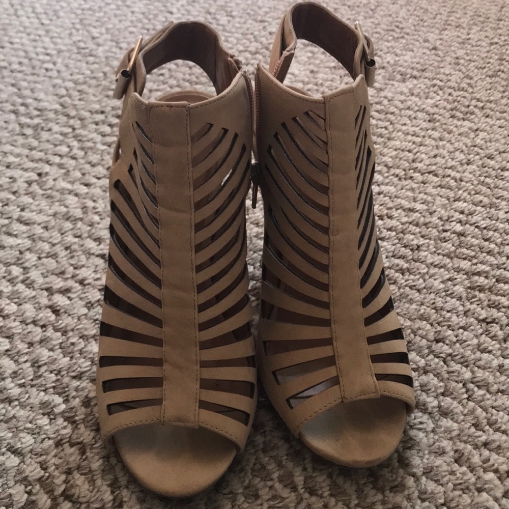 Tan Heels